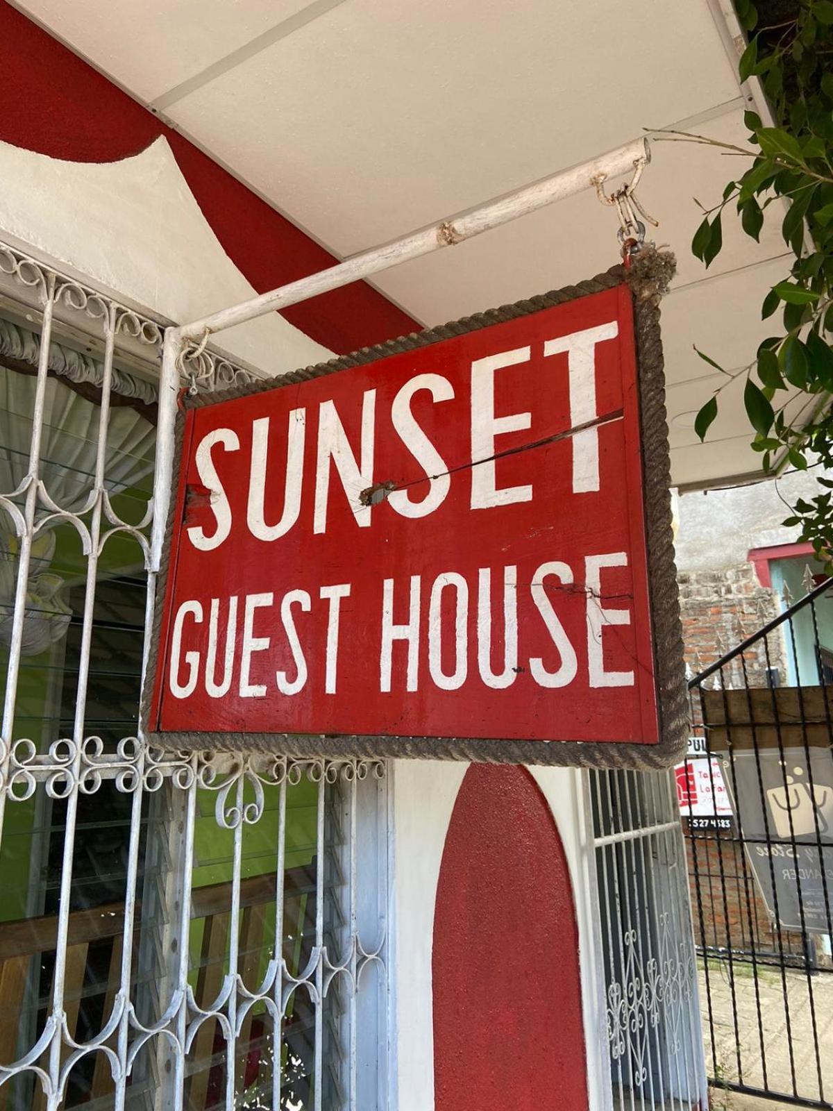 Sunset Guest House Сан Хуан дел Сур Екстериор снимка